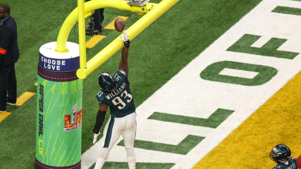 Milton Williams fined $14,069 for unsportsmanlike conduct