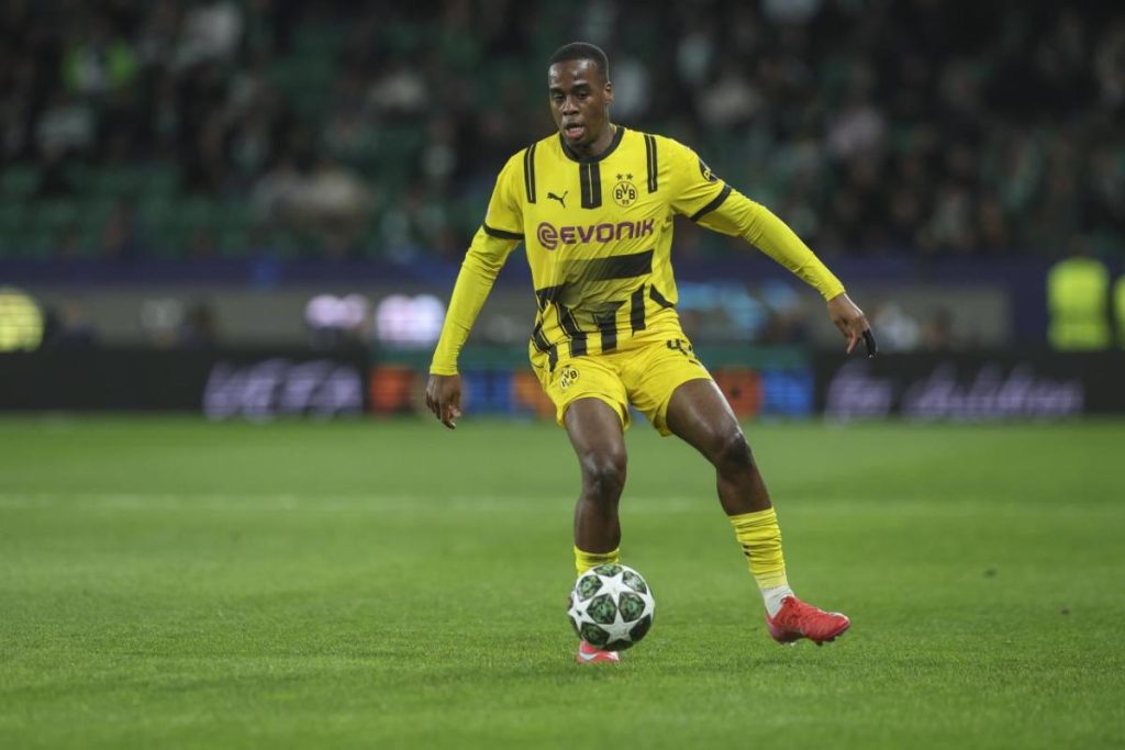 Gittens linked with Premier League trio – €100m fee on the cards?