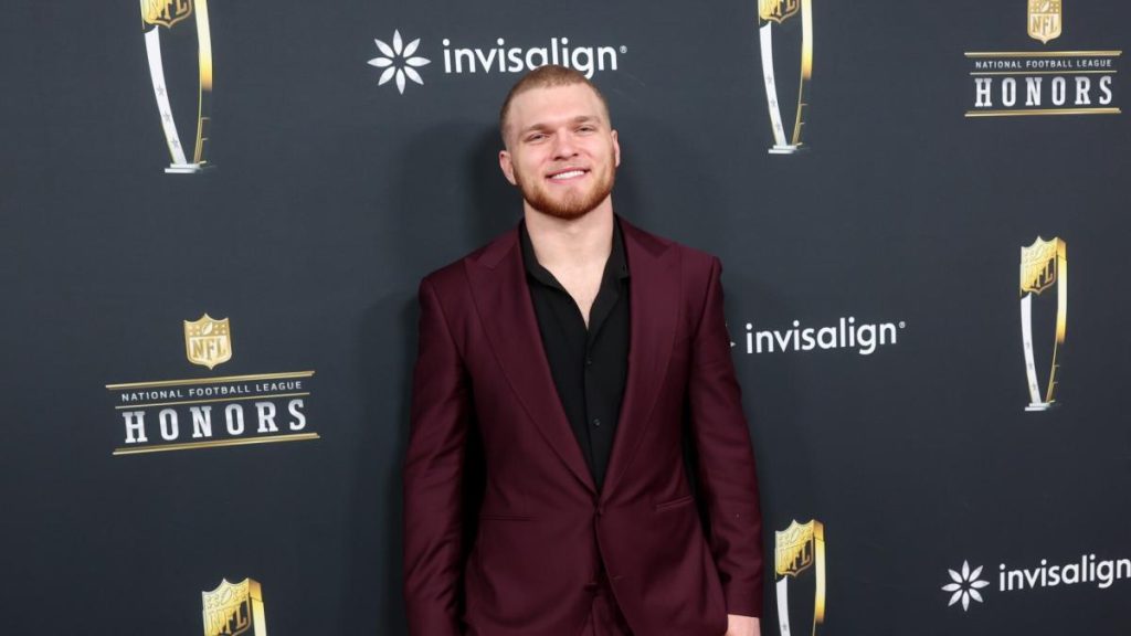 Aidan Hutchinson favored to win both comeback player and defensive player of the year