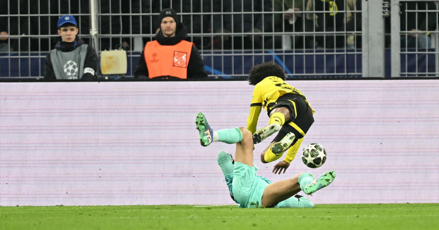 ‘Not in a month of Sundays!’ – Penalty decision sparks debate, taker misses00:02:26|2 hours ago