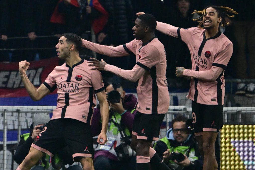 PSG beat Lyon to move 13 points clear at top of Ligue 1