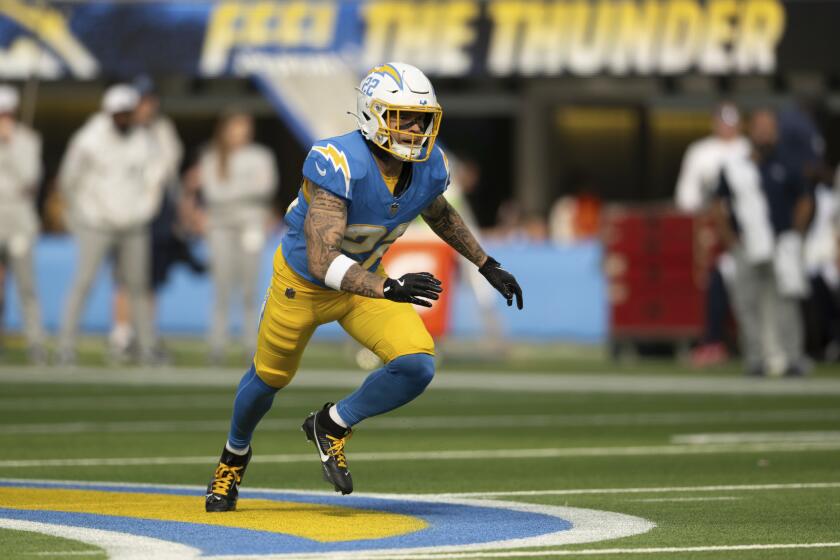 After career season, Elijah Molden agrees to three-year deal with Chargers