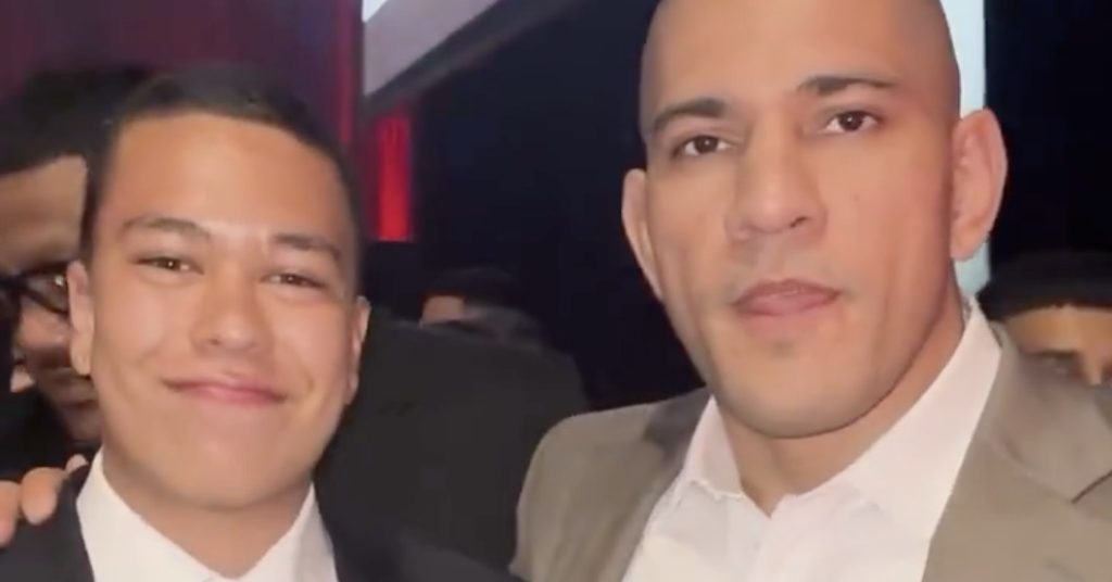 Watch UFC champ Alex Pereira reunite with Australian fan who is now cancer-free