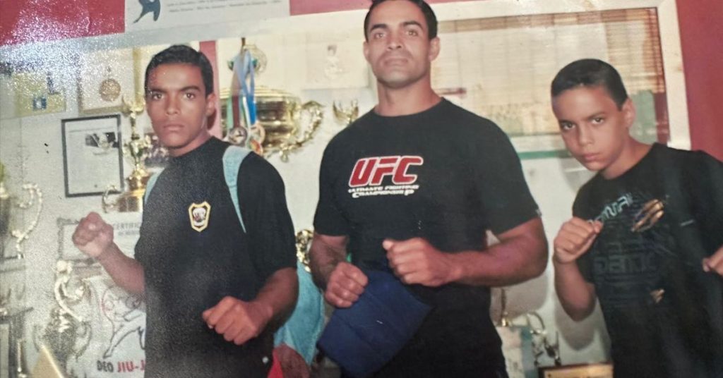 Fighting family: Tearing down walls to survive — and let the Bonfim brothers shine