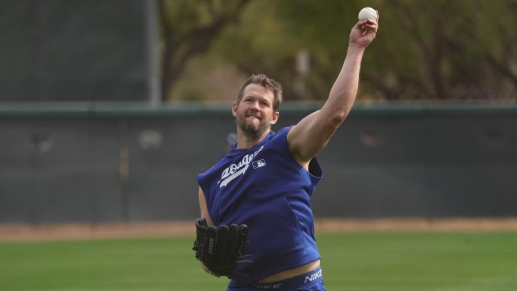 Clayton Kershaw can earn up to $16 million in 1-year deal with Dodgers