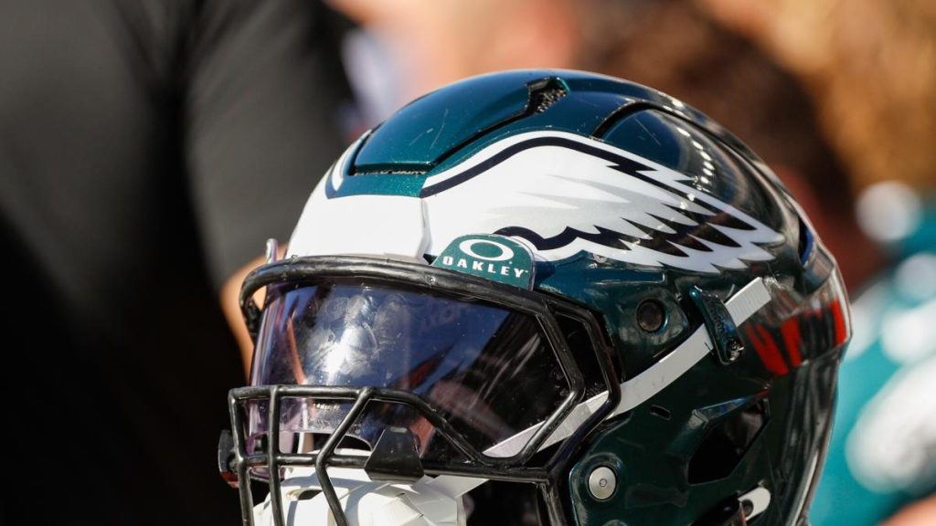 Eagles to hire Parks Frazier as offensive pass game coordinator
