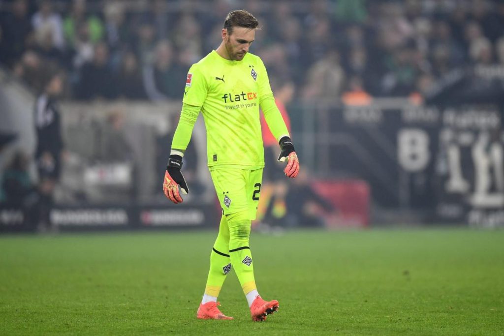 Borussia Mönchengladbach’s Tobias Sippel on surprise Bundesliga comeback: “It’s insane!”