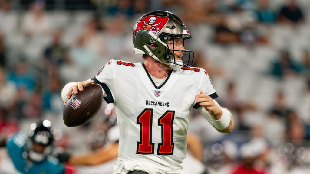 Jaguars re-sign John Wolford, Louis Rees-Zammit