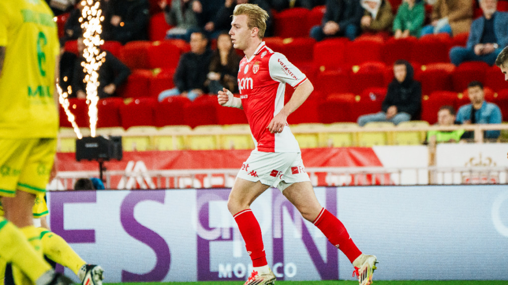 3 hat-tricks! Striker Arsenal sold last summer stars in Ligue 1