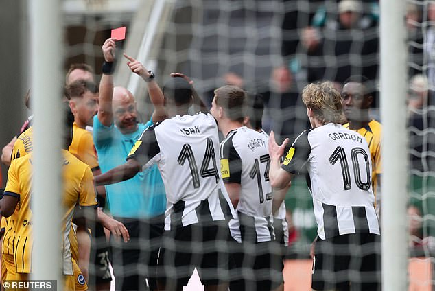 Eddie Howe gives his verdict on Anthony Gordon’s ‘harsh’ red card with ‘really disappointed’ star to miss the Carabao Cup final… and delivers injury update on Alexander Isak