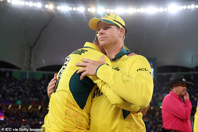 BREAKING NEWSAussie cricket superstar Steve Smith makes shock RETIREMENT announcement