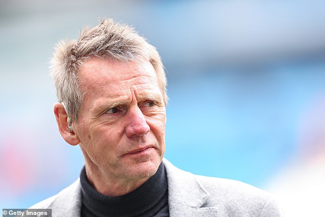 BREAKING NEWSEngland legend Stuart Pearce, 62, suffers health scare on flight from Las Vegas as plane is forced to make emergency landing in Canada