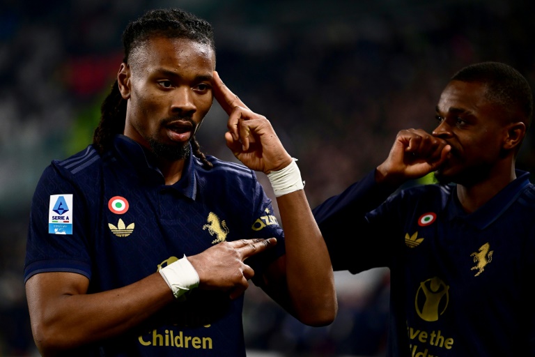 Juventus see off Verona to stay in Serie A top four