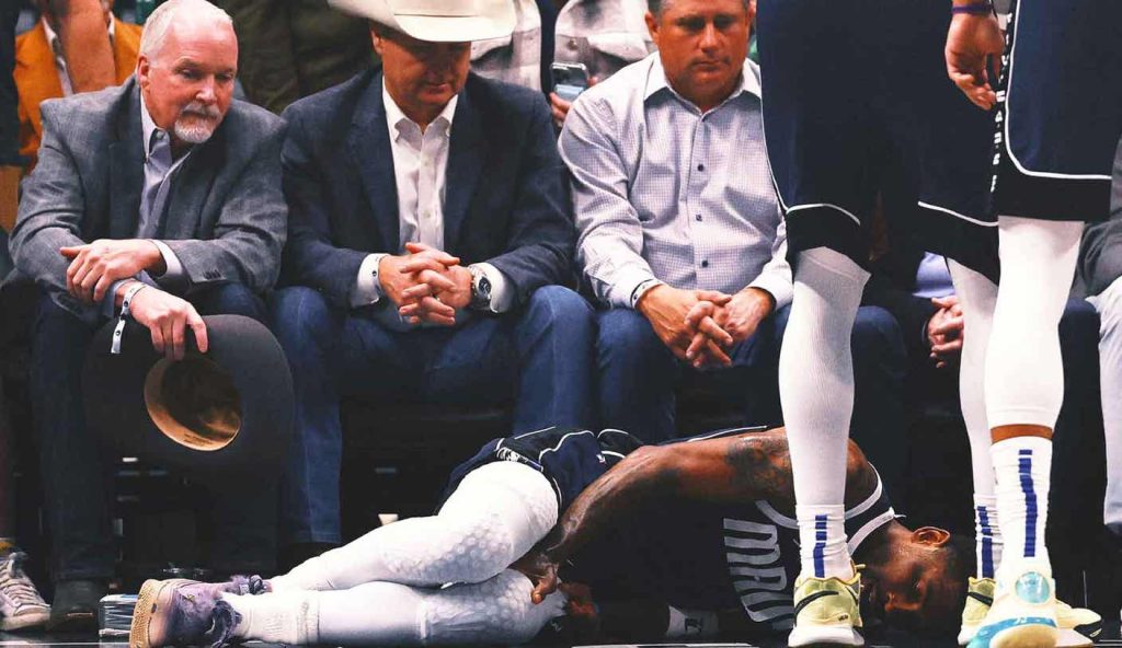 Mavericks star PG Kyrie Irving suffers ACL tear, out for season